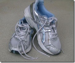 Smelly Sneaks, asics sneakers, running shoes, walking sneakers, asics shoes